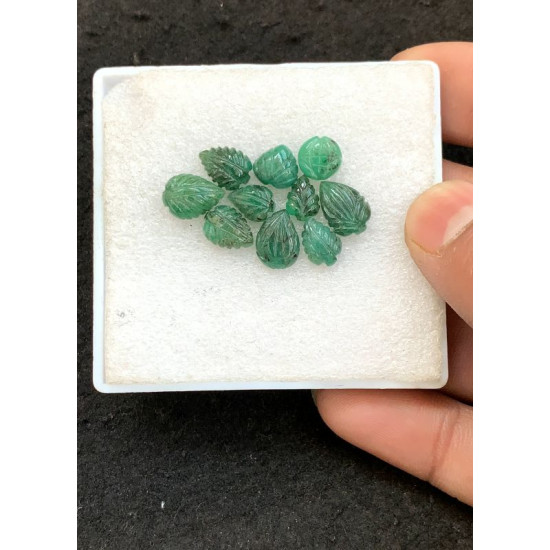 High Quality Natural Emerald Hand Craved Leaf Shape Cabochons Gemstone For Jewelry